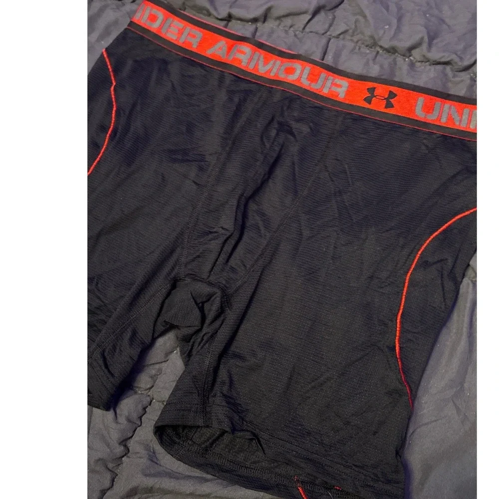 NEW Under Armour Mens Black Red HeatGear Boxer‎ Briefs, XL